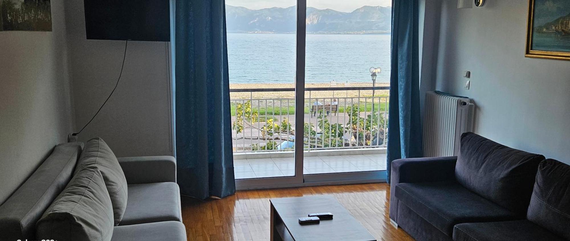 Nafpaktos Beach House Sea View Apartment First Floor Exterior foto